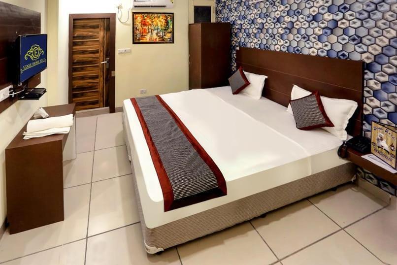 Airport Hotel Edge Home Stay Nowe Delhi Zewnętrze zdjęcie