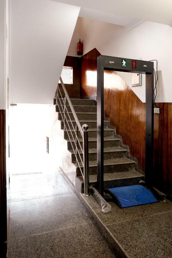 Airport Hotel Edge Home Stay Nowe Delhi Zewnętrze zdjęcie