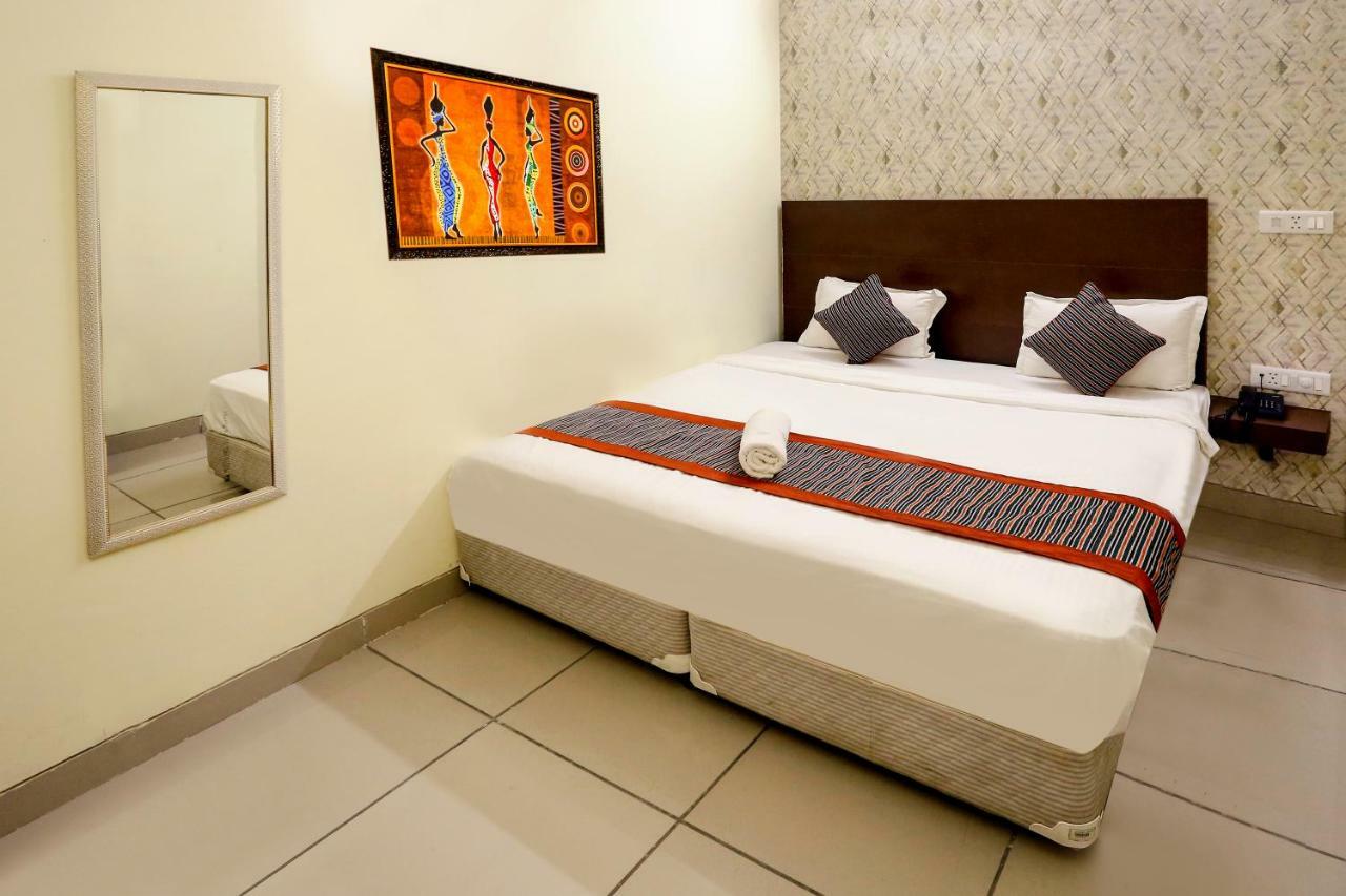Airport Hotel Edge Home Stay Nowe Delhi Zewnętrze zdjęcie