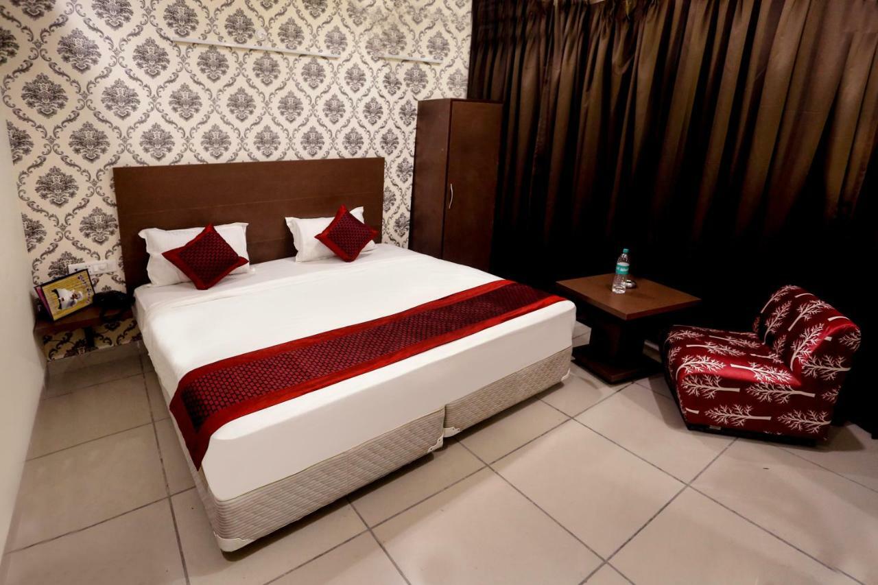 Airport Hotel Edge Home Stay Nowe Delhi Zewnętrze zdjęcie