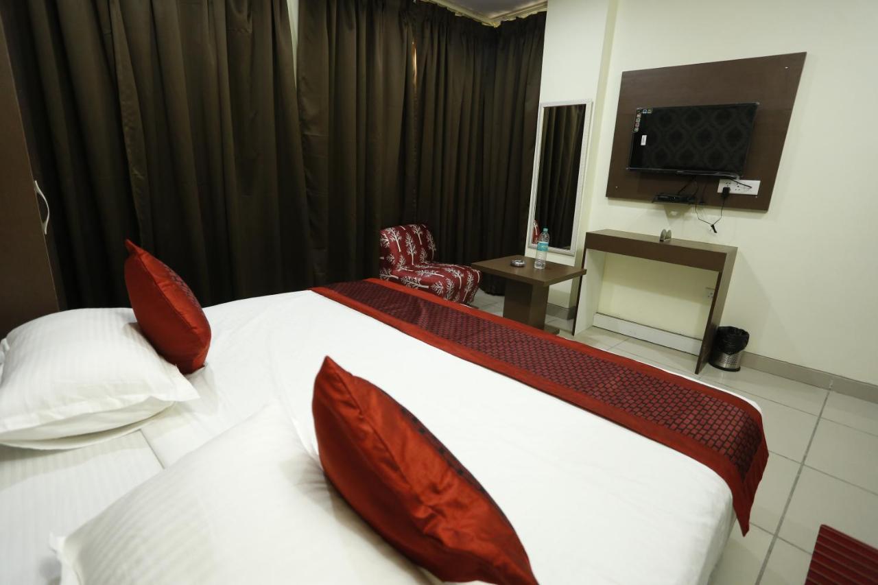 Airport Hotel Edge Home Stay Nowe Delhi Zewnętrze zdjęcie