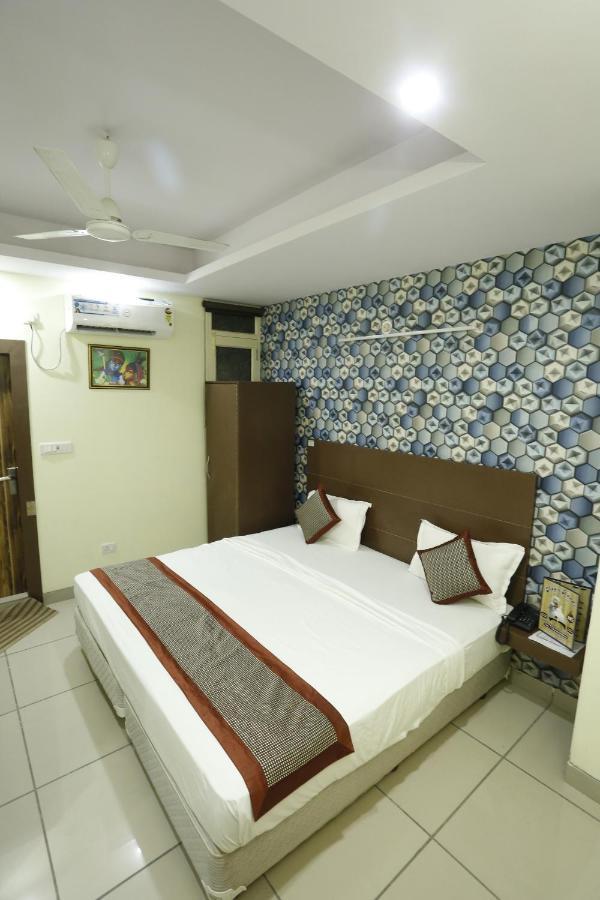 Airport Hotel Edge Home Stay Nowe Delhi Zewnętrze zdjęcie
